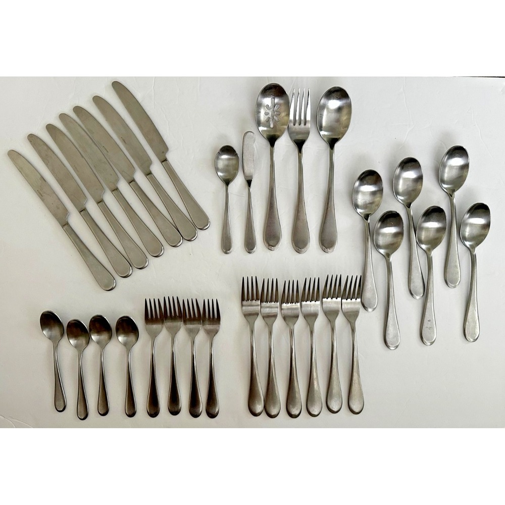 Oneida Satin Icarus Stainless Flatware 32 Pc Serving Forks Spoons Knives